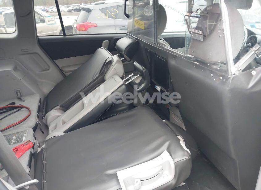 Photo 8 of 2012 Toyota Highlander (VIN 5TDZA3EH0CS024692)