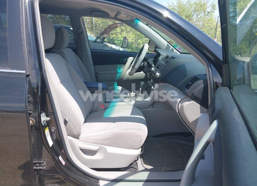 Photo 5 of 2012 Toyota Highlander (VIN 5TDZA3EH0CS028306)