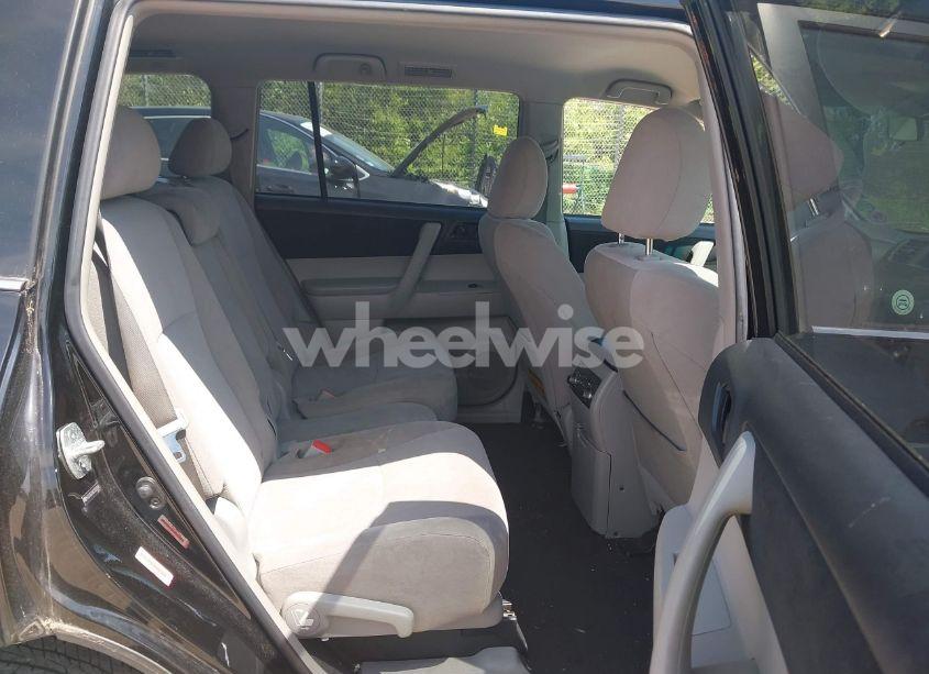 Photo 8 of 2012 Toyota Highlander (VIN 5TDZA3EH0CS028306)