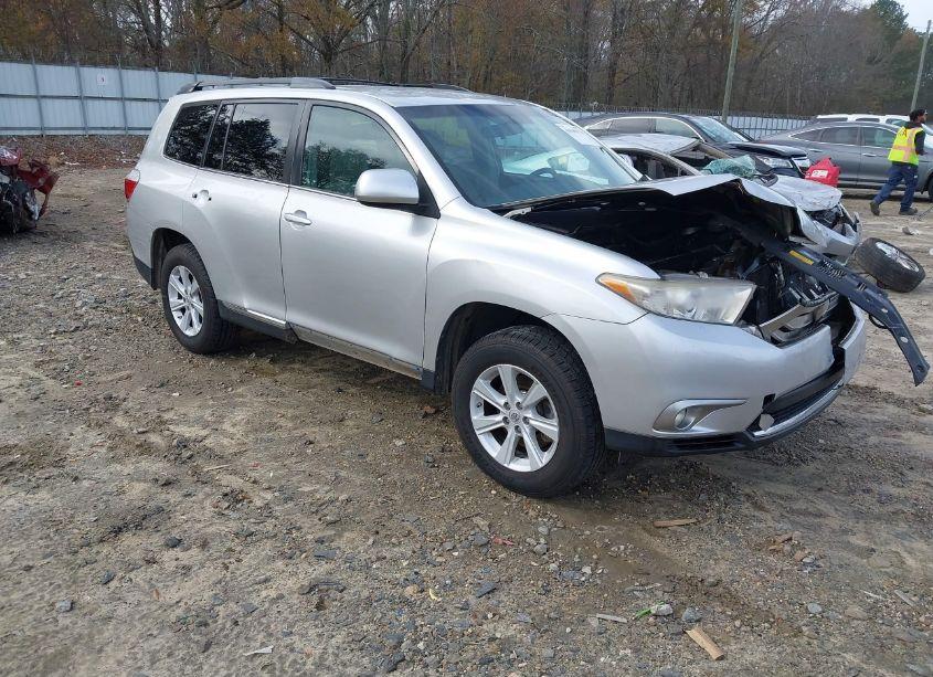 2013 Toyota Highlander BASE PLUS (VIN 5TDZA3EH0DS040182) main photo