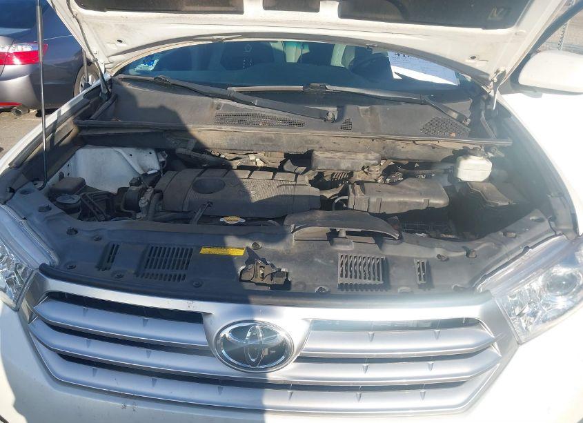Photo 10 of 2012 Toyota Highlander (VIN 5TDZA3EH1CS017184)