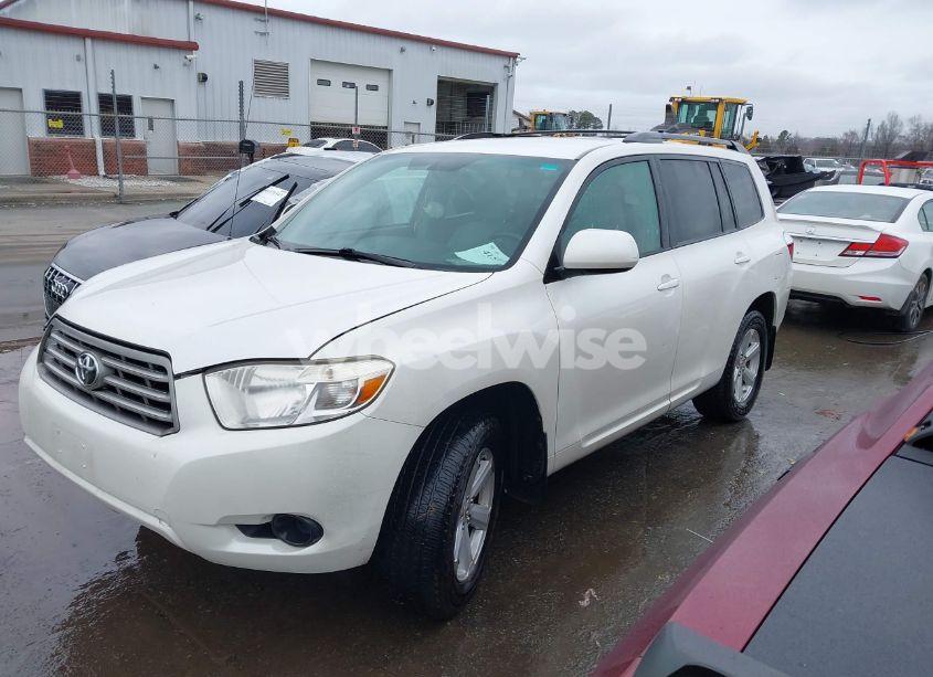 Photo 2 of 2010 Toyota Highlander (VIN 5TDZA3EH2AS005591)