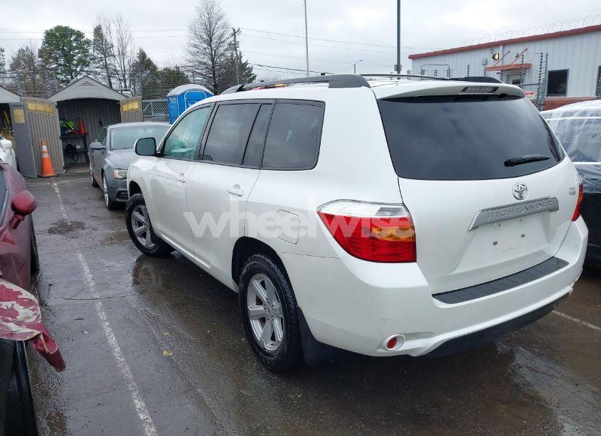 Photo 3 of 2010 Toyota Highlander (VIN 5TDZA3EH2AS005591)