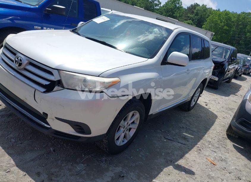 Photo 2 of 2012 Toyota Highlander (VIN 5TDZA3EH2CS018098)