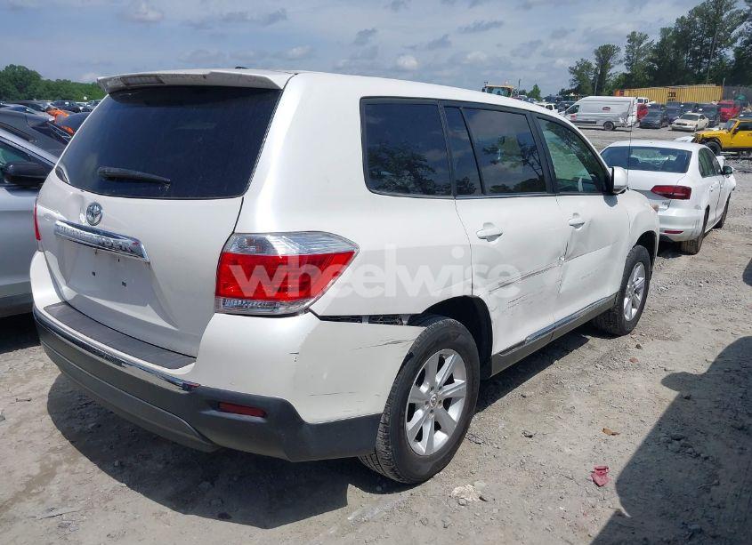 Photo 4 of 2012 Toyota Highlander (VIN 5TDZA3EH2CS018098)