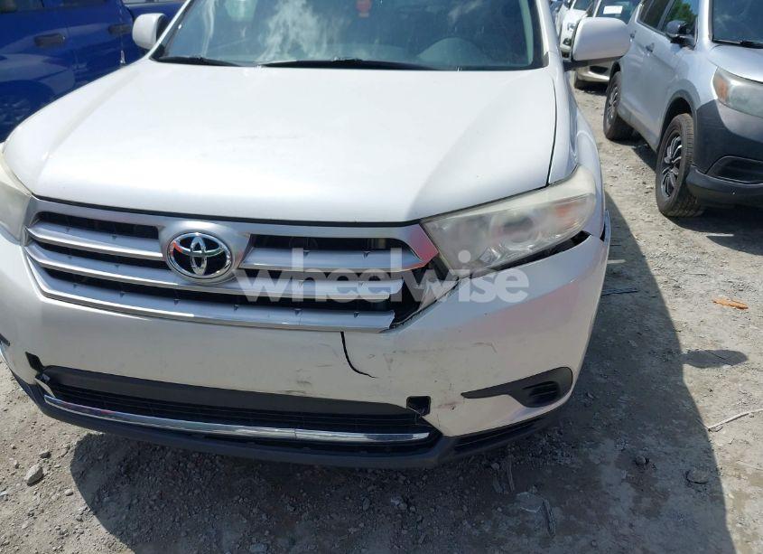 Photo 6 of 2012 Toyota Highlander (VIN 5TDZA3EH2CS018098)