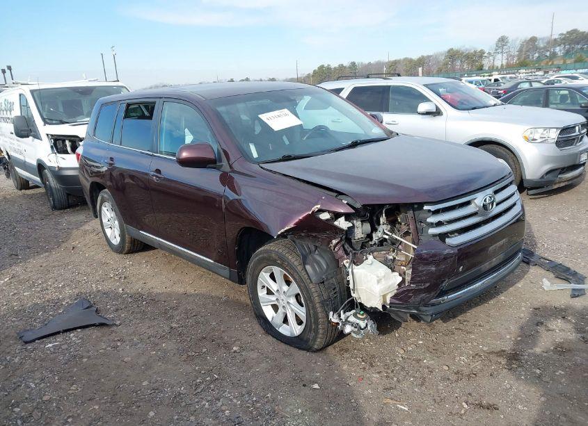 2013 Toyota Highlander (VIN 5TDZA3EH2DS031578) main photo