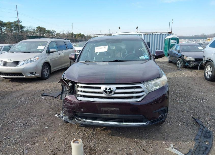 Photo 12 of 2013 Toyota Highlander (VIN 5TDZA3EH2DS031578)