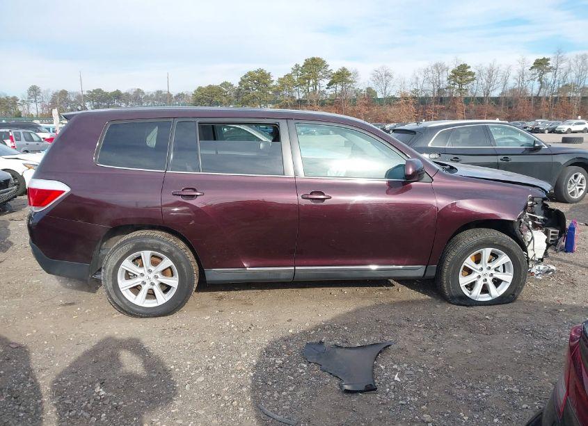 Photo 13 of 2013 Toyota Highlander (VIN 5TDZA3EH2DS031578)