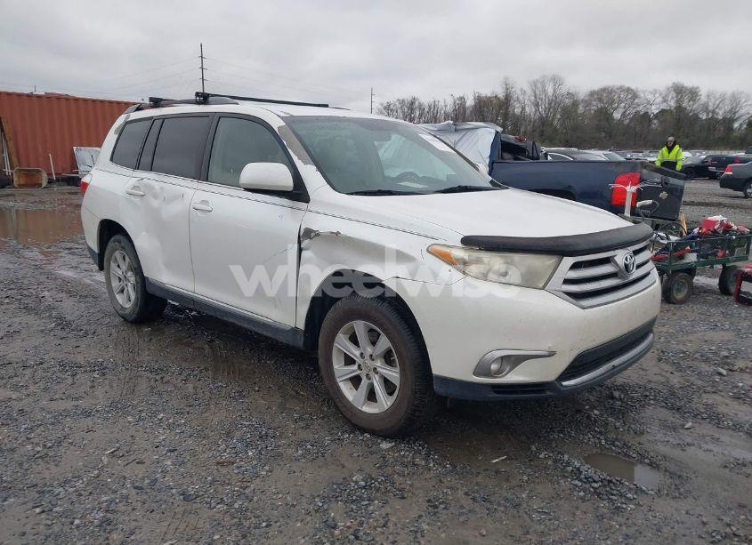 2013 Toyota Highlander BASE PLUS (VIN 5TDZA3EH2DS035257) main photo