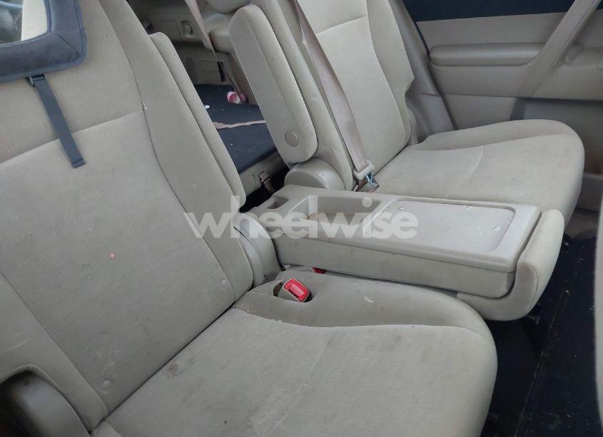Photo 8 of 2013 Toyota Highlander BASE PLUS (VIN 5TDZA3EH2DS035257)