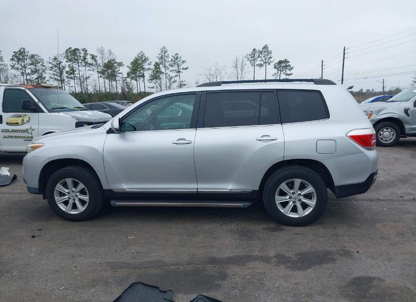 Photo 14 of 2012 Toyota Highlander SE (VIN 5TDZA3EH3CS020877)