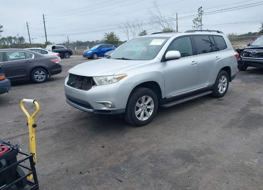 Photo 2 of 2012 Toyota Highlander SE (VIN 5TDZA3EH3CS020877)