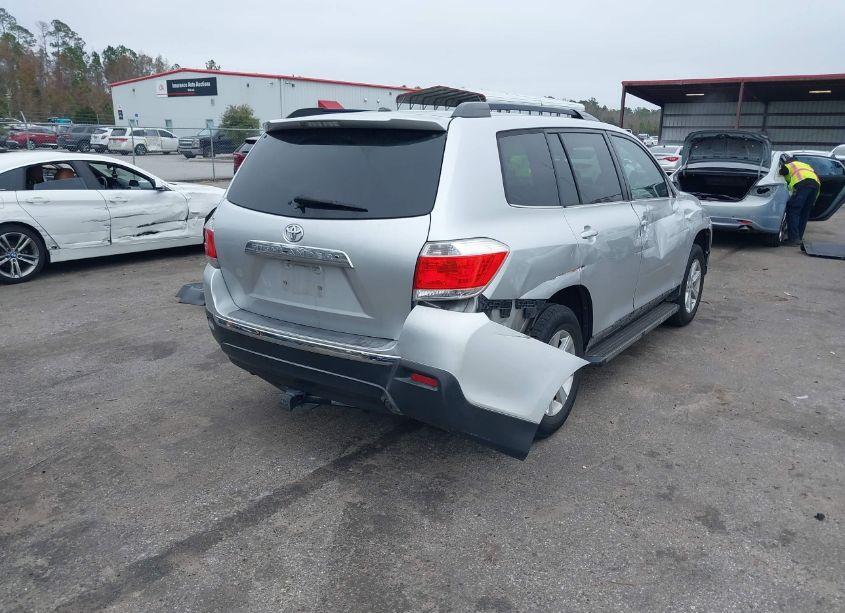 Photo 4 of 2012 Toyota Highlander SE (VIN 5TDZA3EH3CS020877)