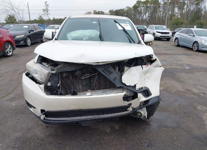 Photo 12 of 2013 Toyota Highlander (VIN 5TDZA3EH3DS044100)