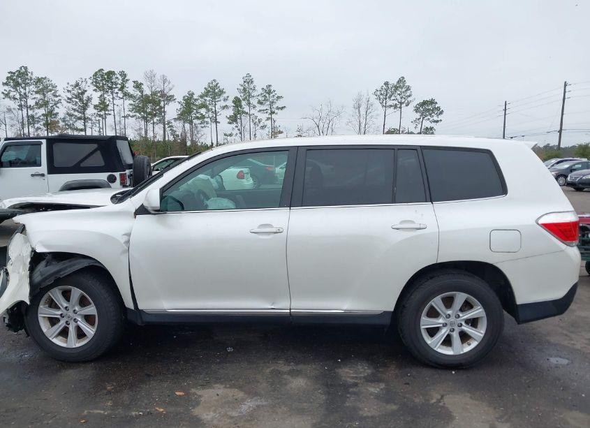 Photo 14 of 2013 Toyota Highlander (VIN 5TDZA3EH3DS044100)