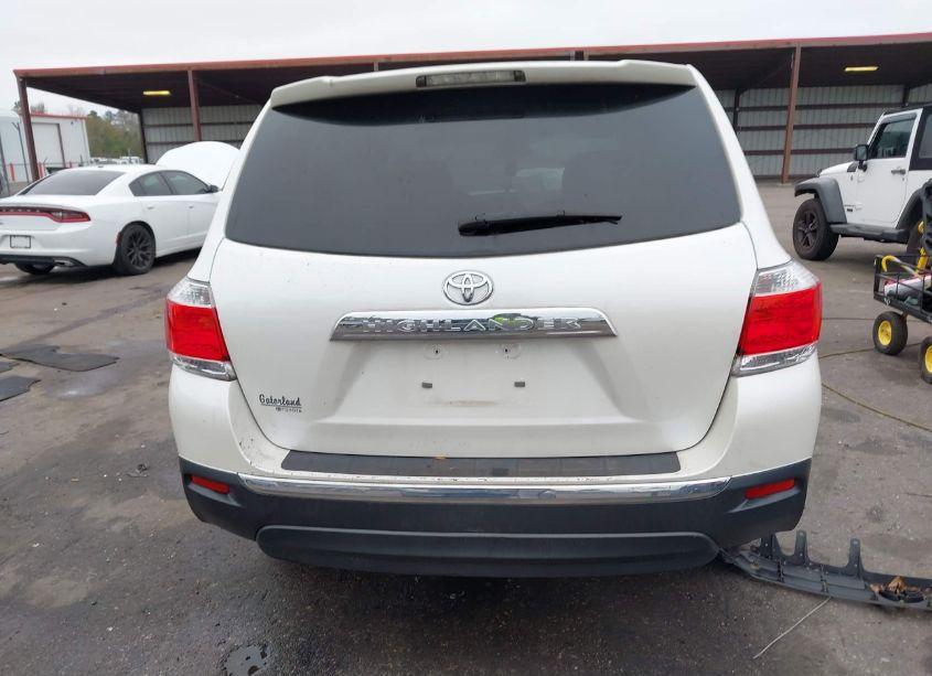 Photo 16 of 2013 Toyota Highlander (VIN 5TDZA3EH3DS044100)