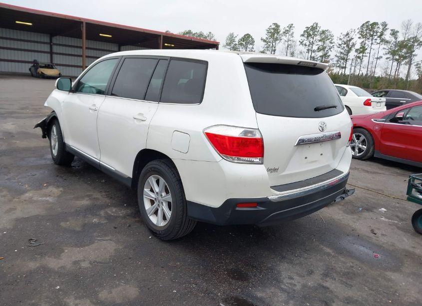 Photo 3 of 2013 Toyota Highlander (VIN 5TDZA3EH3DS044100)