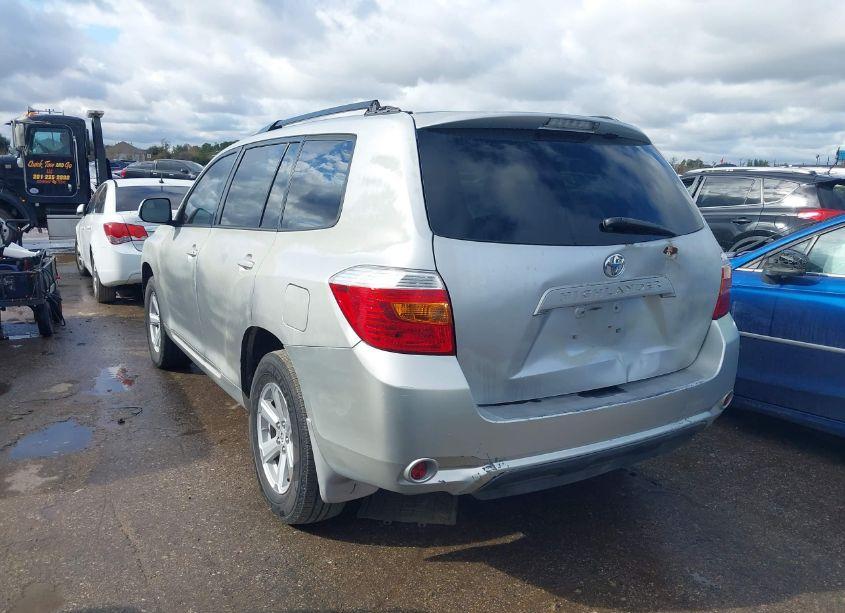 Photo 3 of 2010 Toyota Highlander (VIN 5TDZA3EH4AS001543)