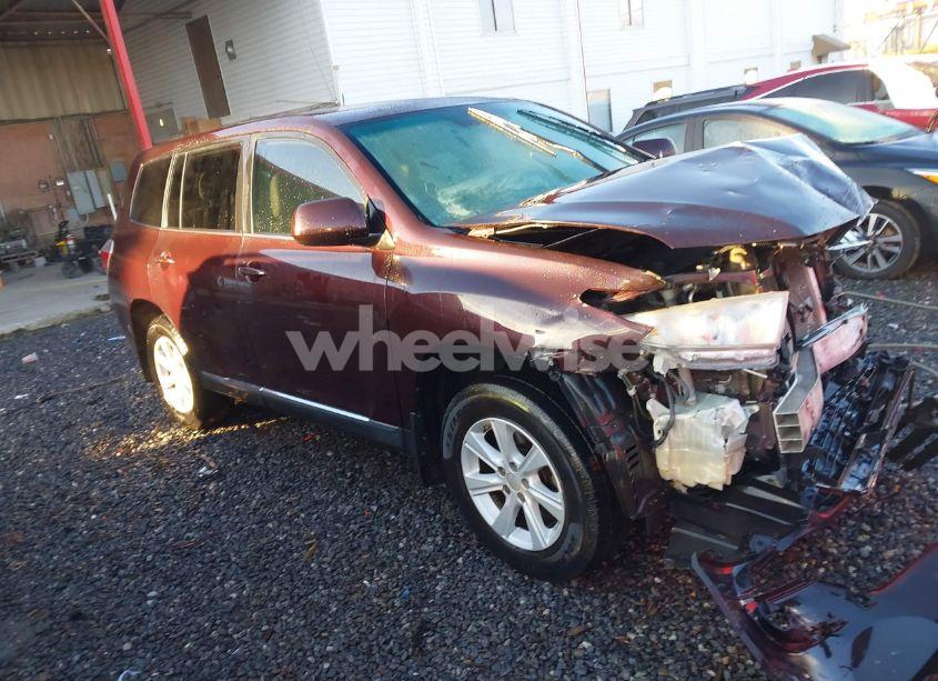 2013 Toyota Highlander (VIN 5TDZA3EH4DS037379) main photo