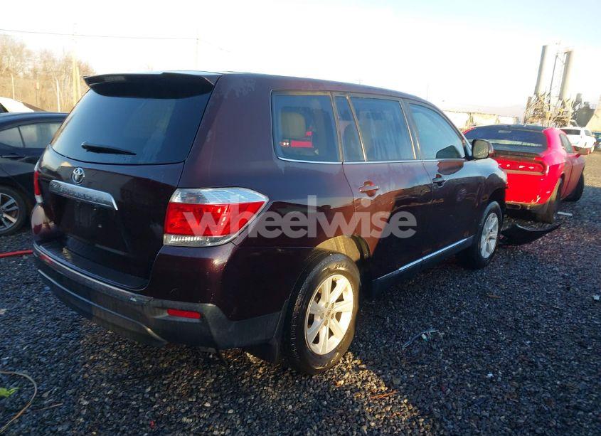 Photo 4 of 2013 Toyota Highlander (VIN 5TDZA3EH4DS037379)