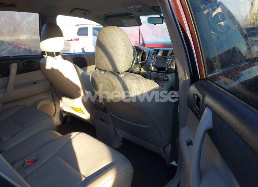Photo 8 of 2013 Toyota Highlander (VIN 5TDZA3EH4DS037379)