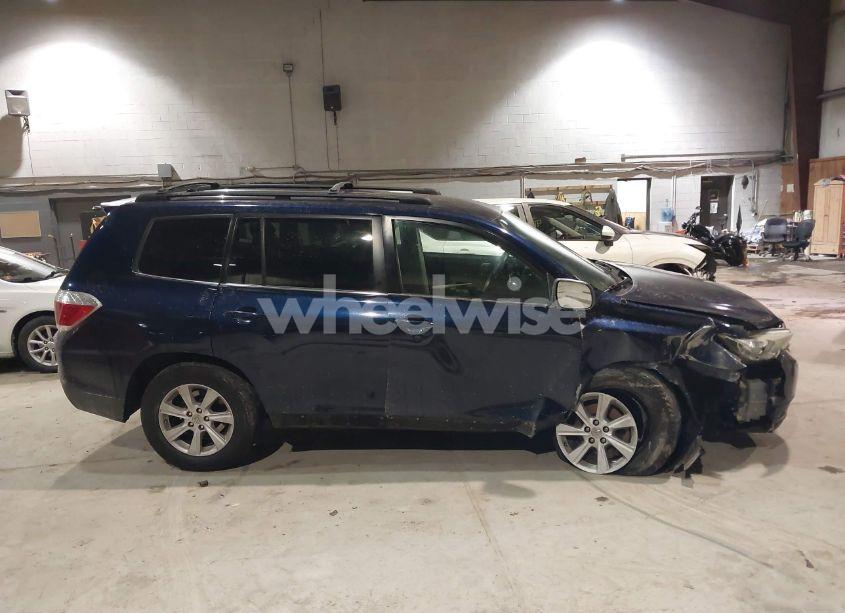 Photo 13 of 2012 Toyota Highlander (VIN 5TDZA3EH5CS030147)