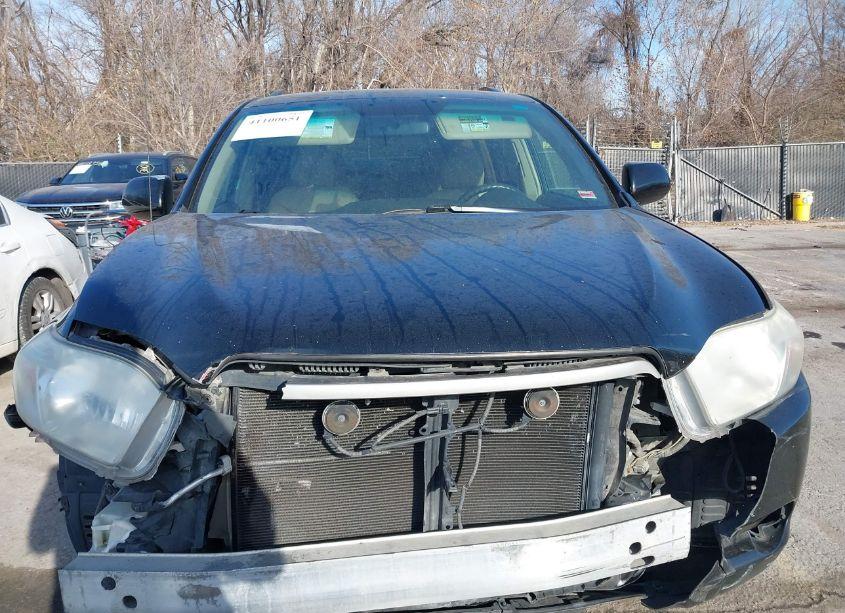 Photo 12 of 2010 Toyota Highlander (VIN 5TDZA3EH6AS001771)