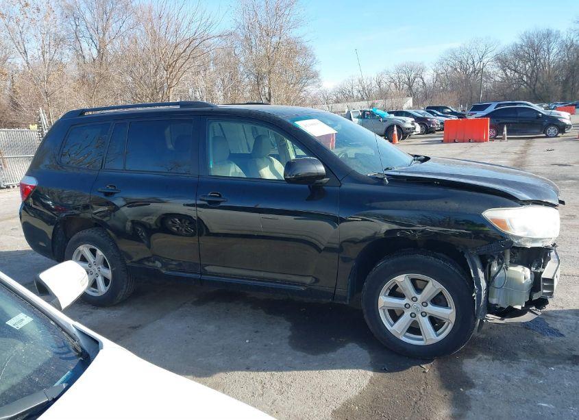 Photo 13 of 2010 Toyota Highlander (VIN 5TDZA3EH6AS001771)