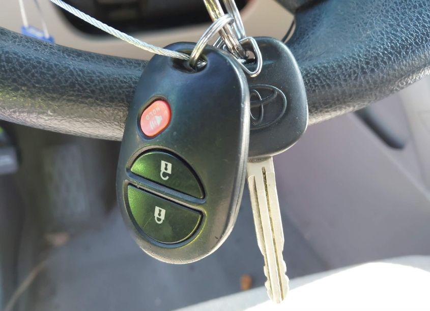 Photo 11 of 2010 Toyota Highlander (VIN 5TDZA3EH6AS006565)