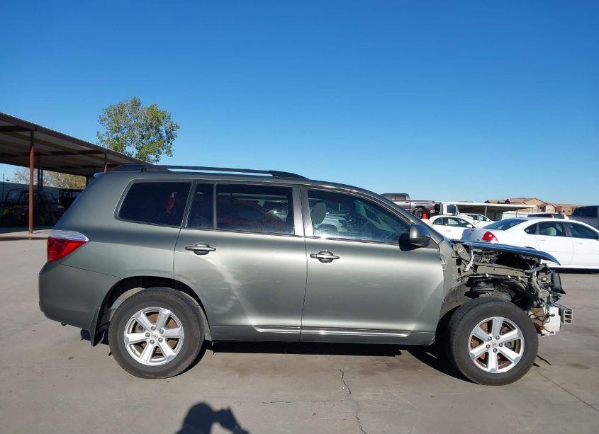Photo 14 of 2010 Toyota Highlander (VIN 5TDZA3EH6AS006565)