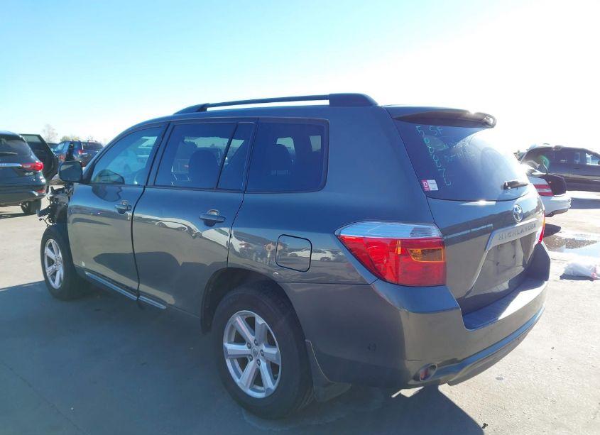 Photo 3 of 2010 Toyota Highlander (VIN 5TDZA3EH6AS006565)