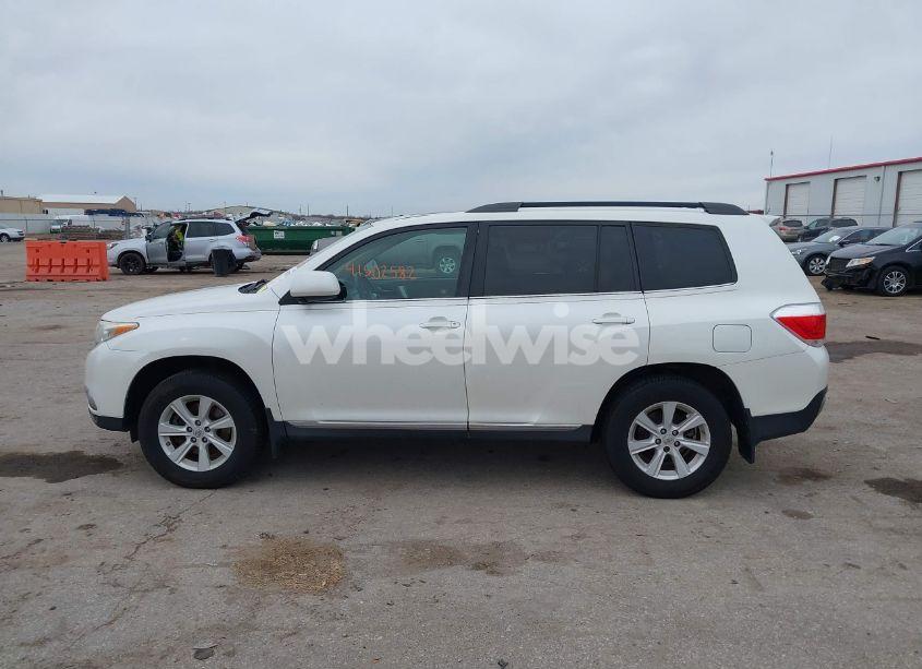 Photo 14 of 2012 Toyota Highlander SE (VIN 5TDZA3EH6CS029962)