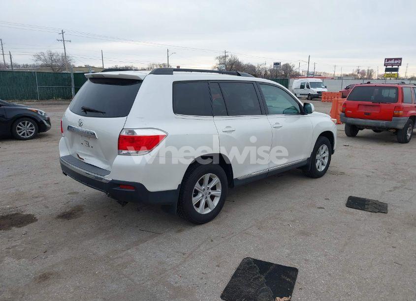 Photo 4 of 2012 Toyota Highlander SE (VIN 5TDZA3EH6CS029962)