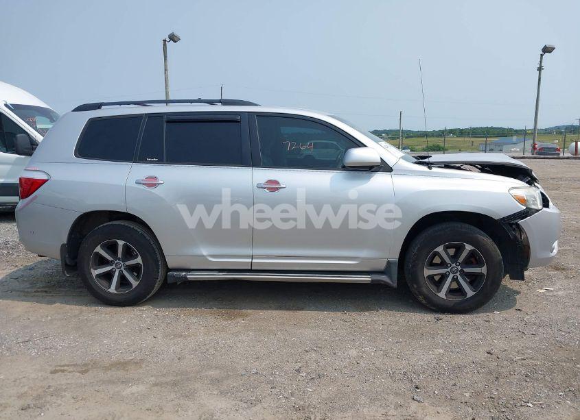 Photo 13 of 2010 Toyota Highlander (VIN 5TDZA3EH7AS001844)