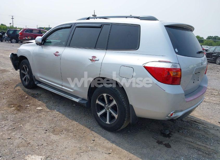 Photo 3 of 2010 Toyota Highlander (VIN 5TDZA3EH7AS001844)