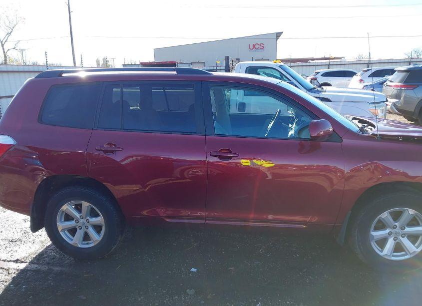 Photo 13 of 2010 Toyota Highlander (VIN 5TDZA3EH7AS002928)