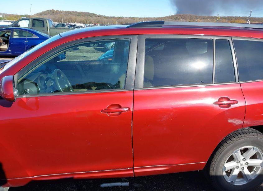 Photo 14 of 2010 Toyota Highlander (VIN 5TDZA3EH7AS002928)