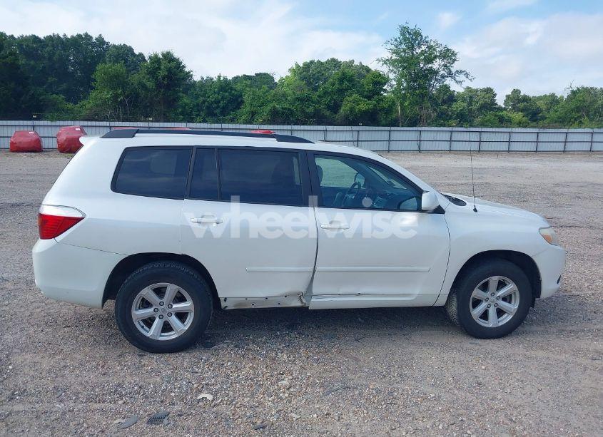 Photo 14 of 2010 Toyota Highlander (VIN 5TDZA3EH7AS006526)