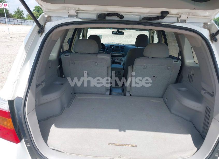 Photo 18 of 2010 Toyota Highlander (VIN 5TDZA3EH7AS006526)