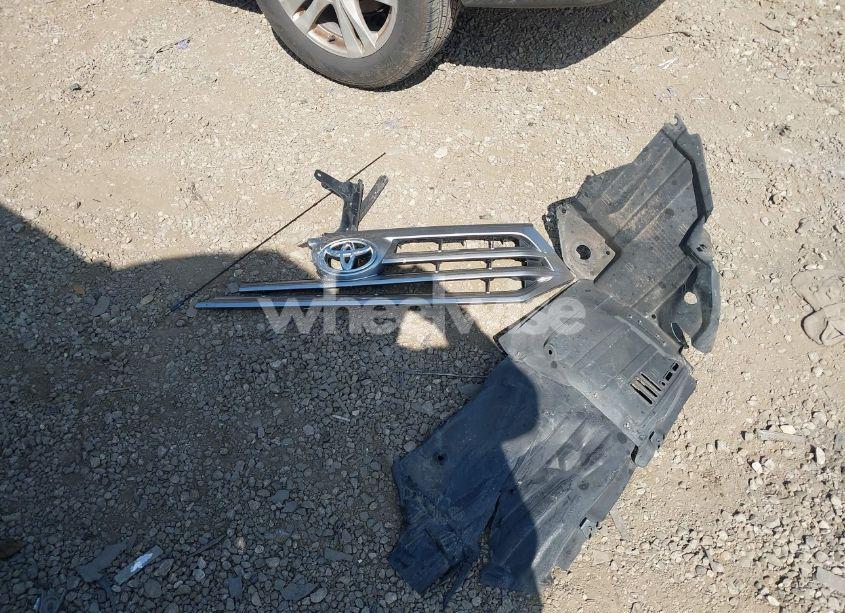 Photo 12 of 2011 Toyota Highlander (VIN 5TDZA3EH7BS011324)