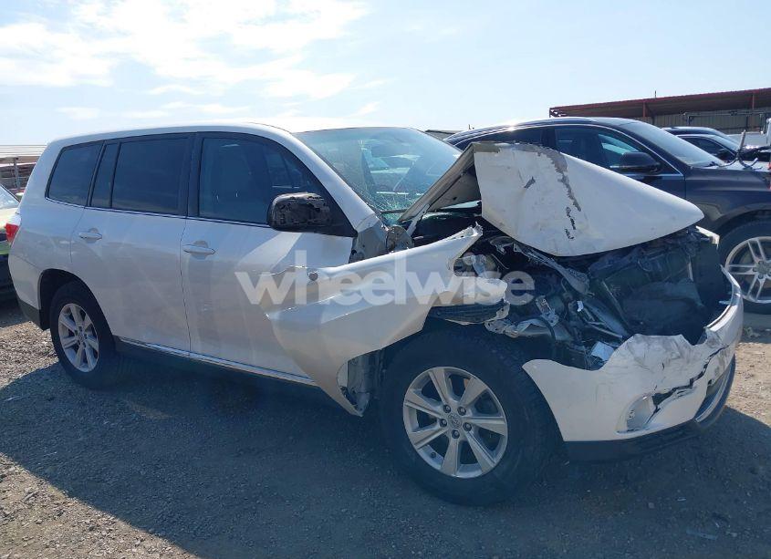 Photo 14 of 2011 Toyota Highlander (VIN 5TDZA3EH7BS011324)