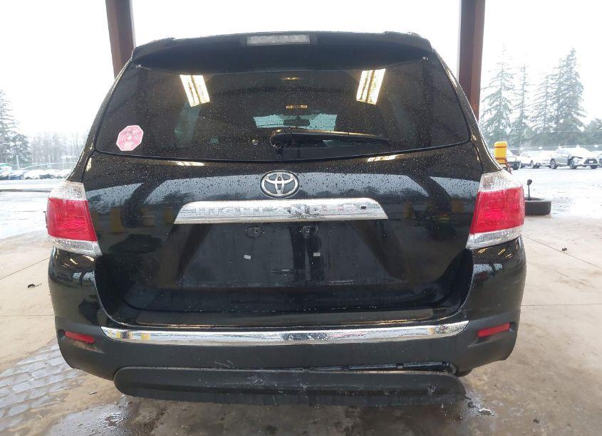 Photo 6 of 2013 Toyota Highlander BASE PLUS (VIN 5TDZA3EH7DS043340)