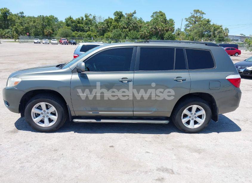 Photo 14 of 2010 Toyota Highlander (VIN 5TDZA3EH8AS004235)
