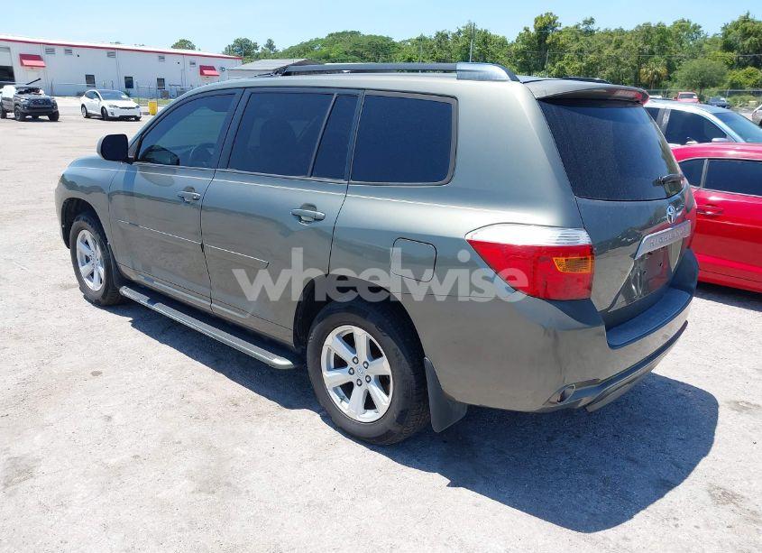 Photo 3 of 2010 Toyota Highlander (VIN 5TDZA3EH8AS004235)