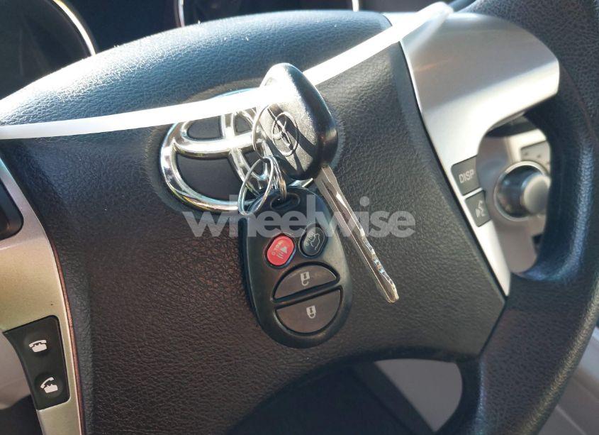 Photo 11 of 2012 Toyota Highlander SE (VIN 5TDZA3EH8CS025850)