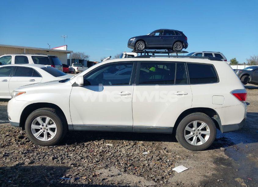 Photo 14 of 2012 Toyota Highlander SE (VIN 5TDZA3EH8CS025850)
