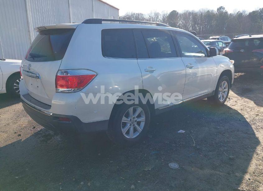 Photo 4 of 2012 Toyota Highlander SE (VIN 5TDZA3EH8CS025850)