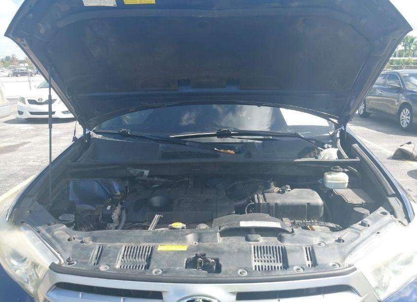 Photo 10 of 2012 Toyota Highlander (VIN 5TDZA3EH8CS029221)
