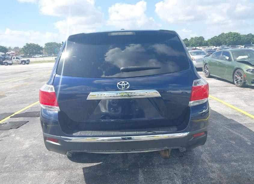 Photo 17 of 2012 Toyota Highlander (VIN 5TDZA3EH8CS029221)